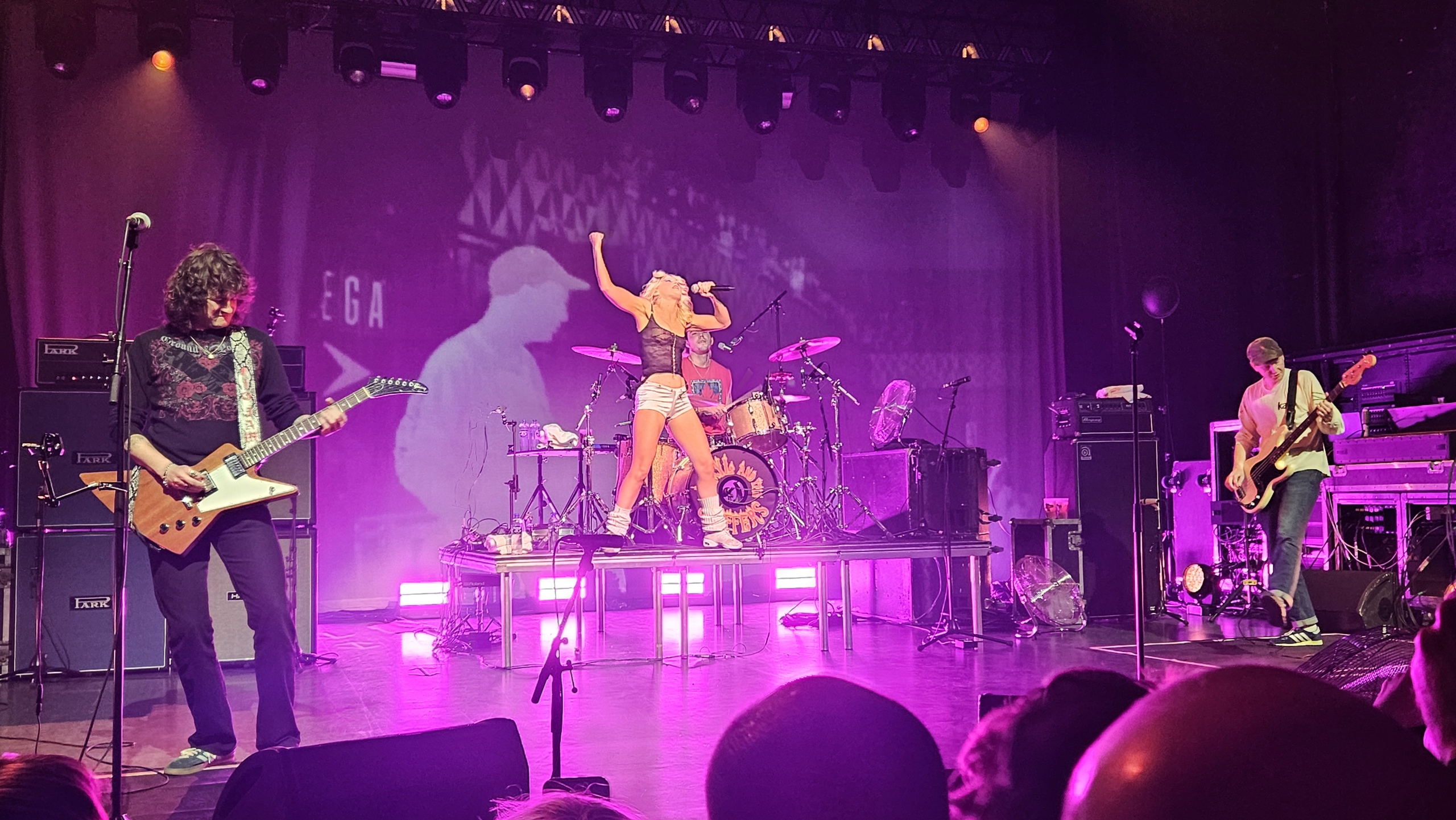 Amyl and The Sniffers @ Vega, Denmark, 2024-11-21