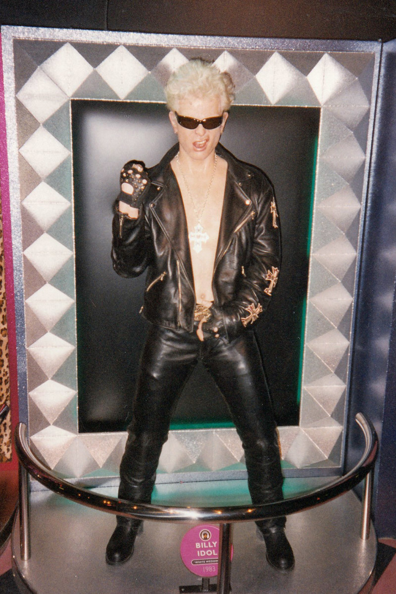 Billy Idol wax figure @ Madame Tussaud's Rock Circus - London, England, 1997